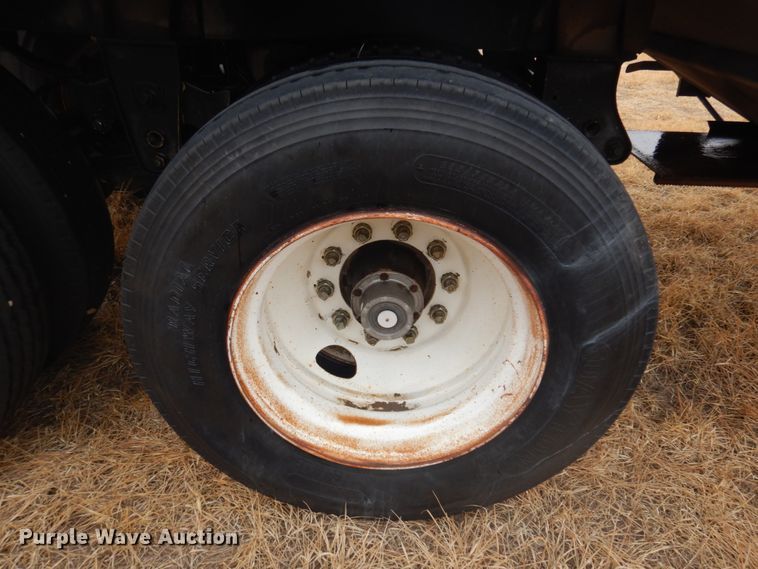 image for item DM5390 1998 Hawkeye  grain trailer