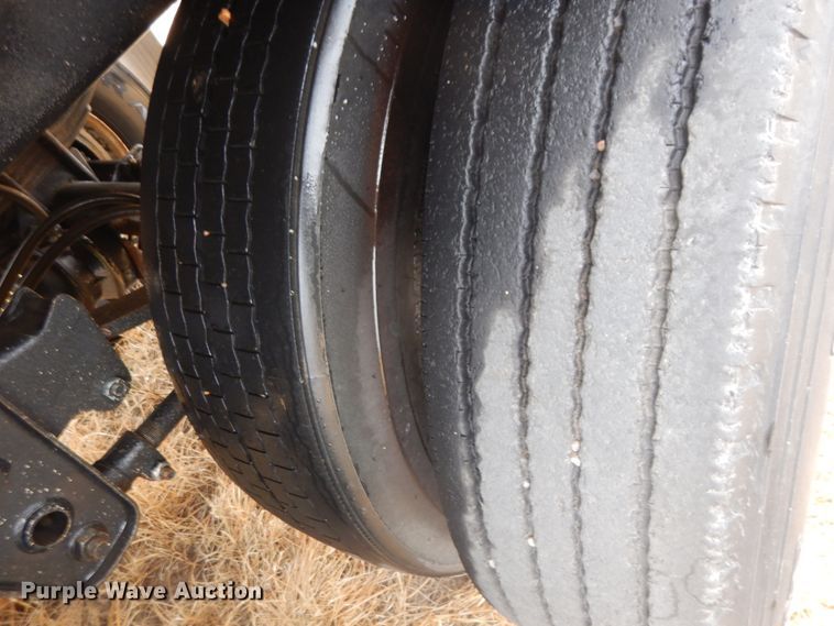 image for item DM5390 1998 Hawkeye  grain trailer