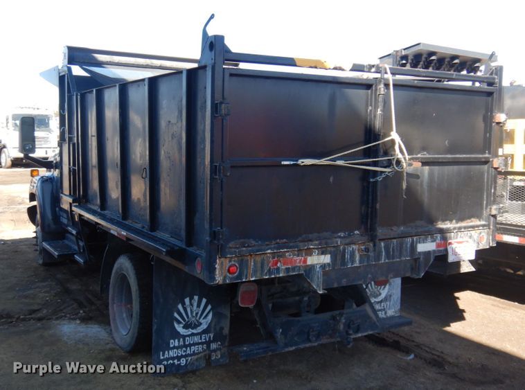 image for item DM5396 2003 Chevrolet C4500  dump truck