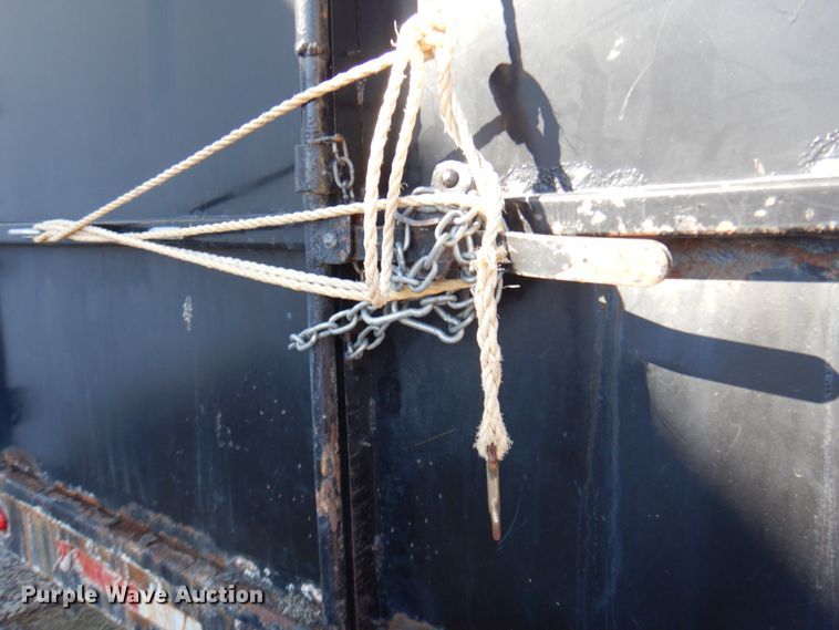 image for item DM5396 2003 Chevrolet C4500  dump truck