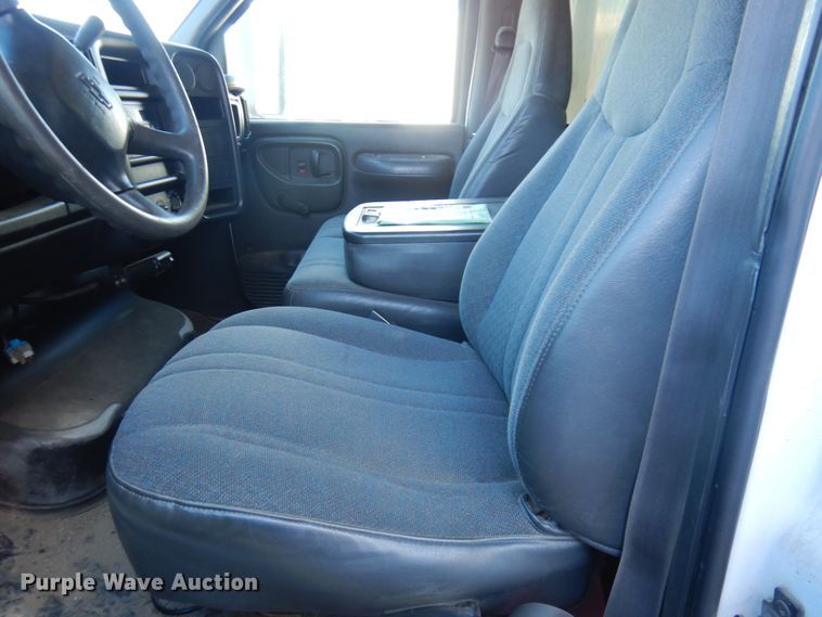 image for item DM5396 2003 Chevrolet C4500  dump truck