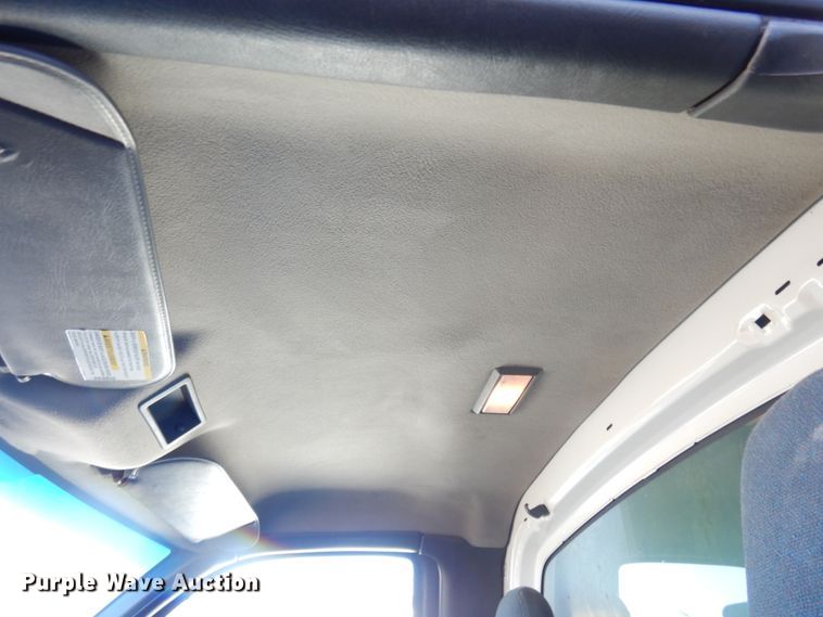 image for item DM5396 2003 Chevrolet C4500  dump truck