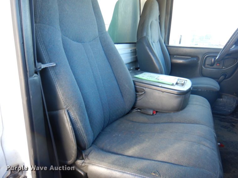 image for item DM5396 2003 Chevrolet C4500  dump truck