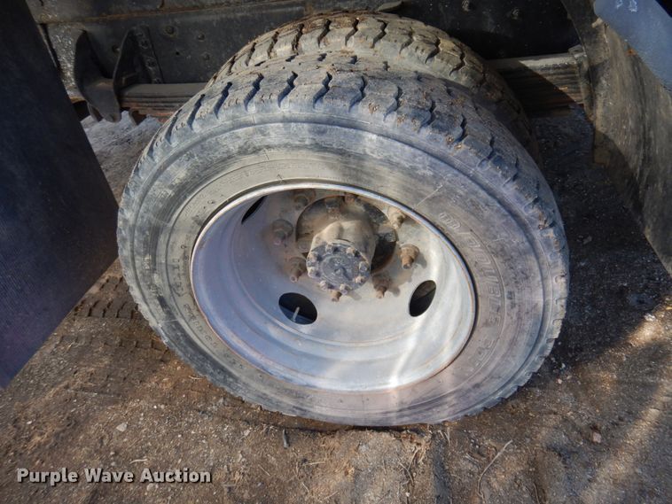 image for item DM5396 2003 Chevrolet C4500  dump truck