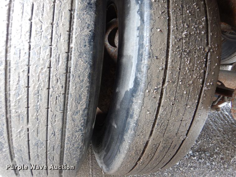 image for item DN7277 1998 Trailmobile  dry van trailer