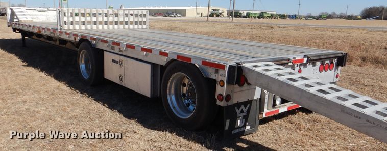 image for item DR0867 2004 Wilson CFD900  drop deck trailer