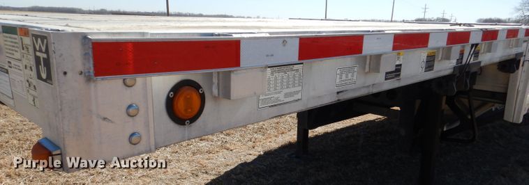 image for item DR0867 2004 Wilson CFD900  drop deck trailer
