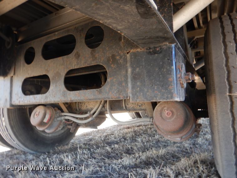 image for item DR0867 2004 Wilson CFD900  drop deck trailer