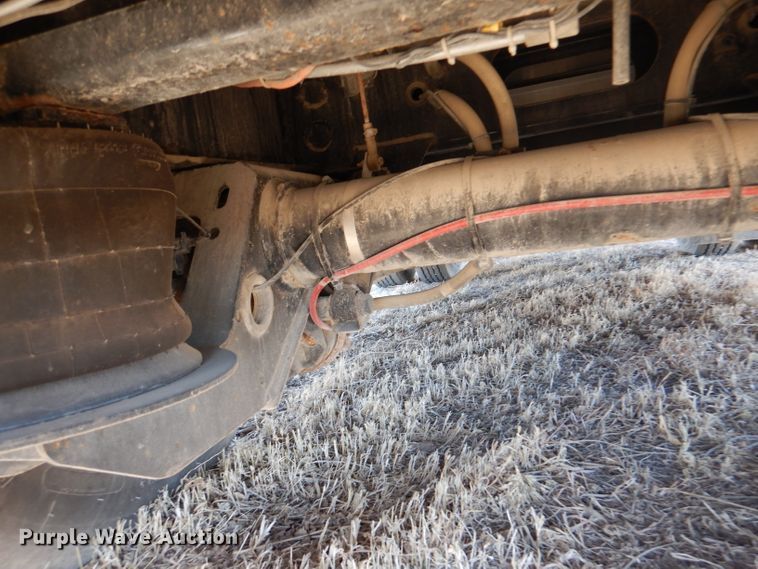 image for item DR0867 2004 Wilson CFD900  drop deck trailer