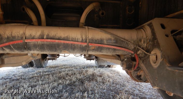 image for item DR0867 2004 Wilson CFD900  drop deck trailer