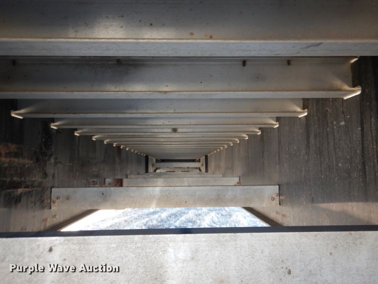 image for item DR0867 2004 Wilson CFD900  drop deck trailer