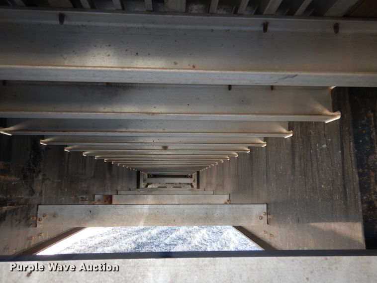 image for item DR0867 2004 Wilson CFD900  drop deck trailer