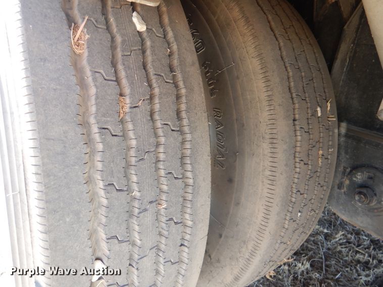 image for item DR0867 2004 Wilson CFD900  drop deck trailer