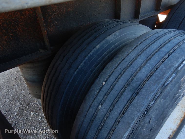 image for item DR1123 2000 Nu Van NVF-75102  side curtain trailer