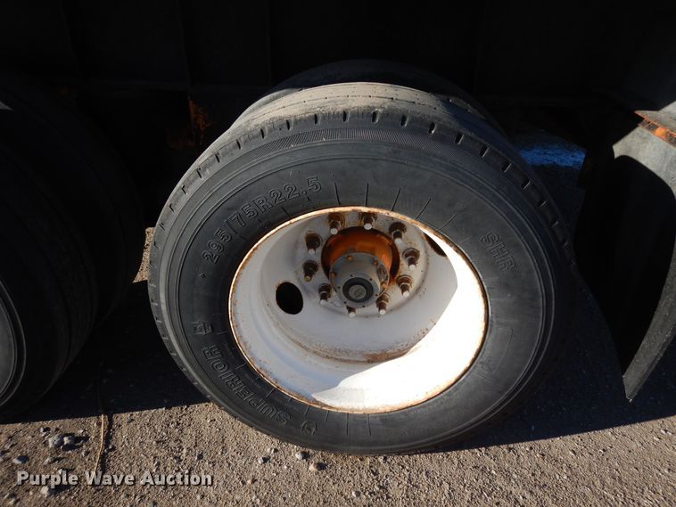 image for item DR1123 2000 Nu Van NVF-75102  side curtain trailer