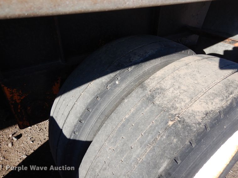 image for item DR1123 2000 Nu Van NVF-75102  side curtain trailer