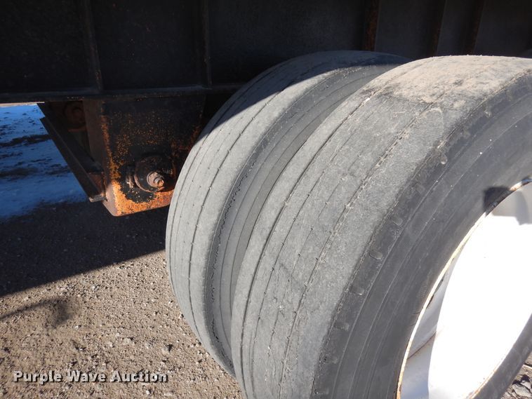 image for item DR1123 2000 Nu Van NVF-75102  side curtain trailer