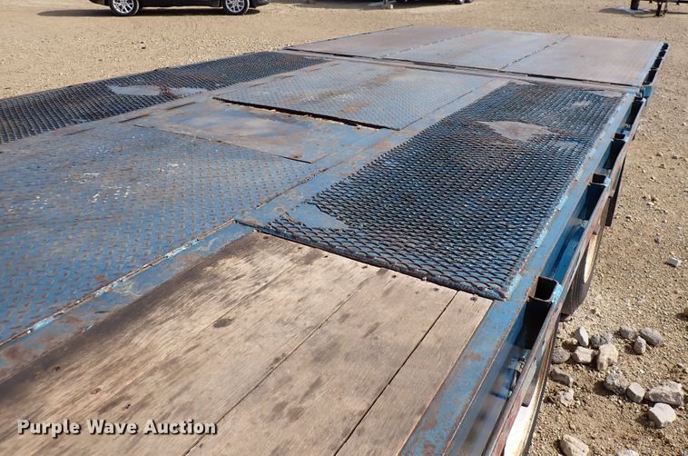 image for item DS7029 2004 Ledwell  drop deck trailer