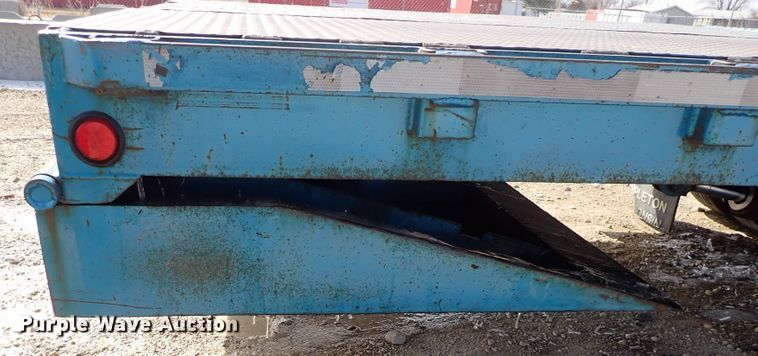 image for item DS7029 2004 Ledwell  drop deck trailer