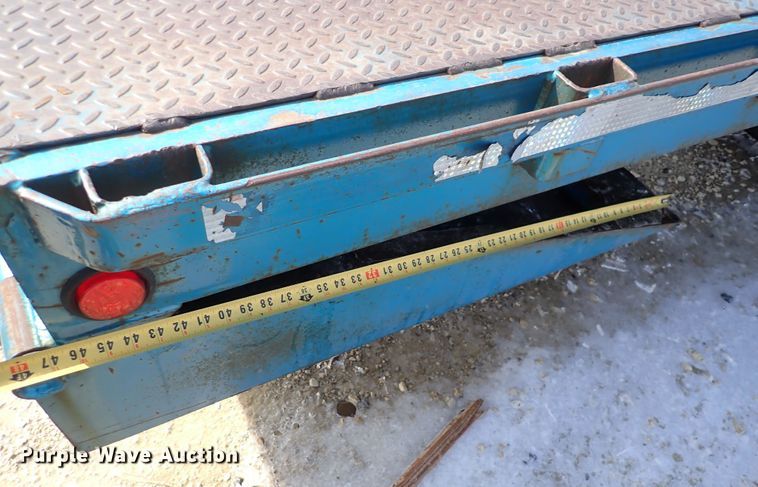 image for item DS7029 2004 Ledwell  drop deck trailer