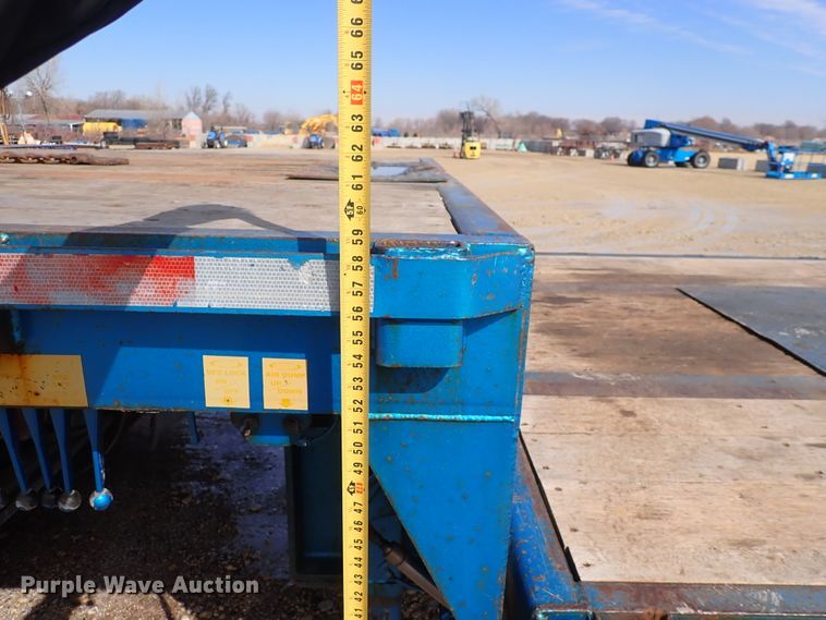 image for item DS7029 2004 Ledwell  drop deck trailer