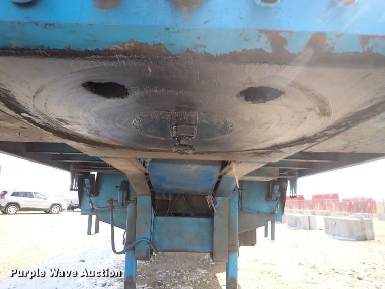 image for item DS7029 2004 Ledwell  drop deck trailer