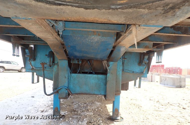 image for item DS7029 2004 Ledwell  drop deck trailer