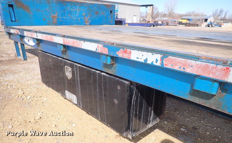 image for item DS7029 2004 Ledwell  drop deck trailer