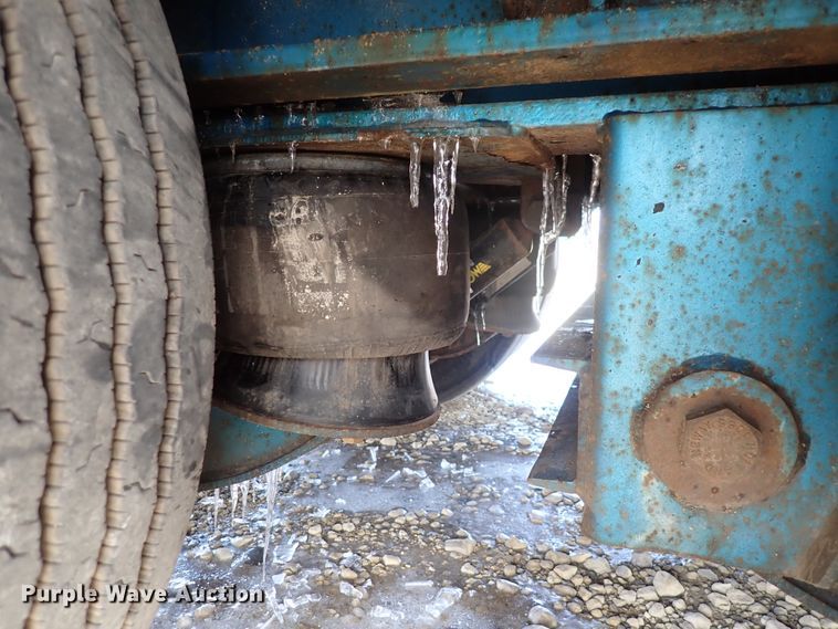 image for item DS7029 2004 Ledwell  drop deck trailer