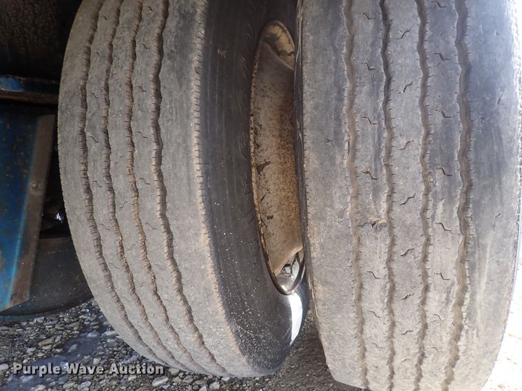 image for item DS7029 2004 Ledwell  drop deck trailer