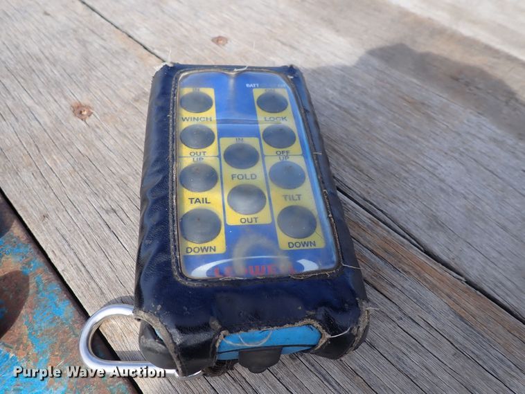 image for item DS7029 2004 Ledwell  drop deck trailer