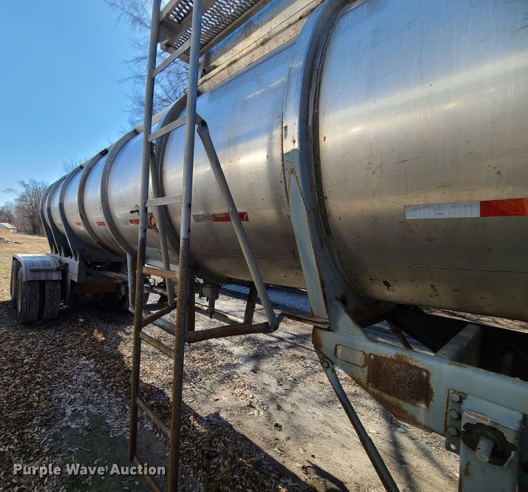 image for item IF9351 1969  Tank trailer