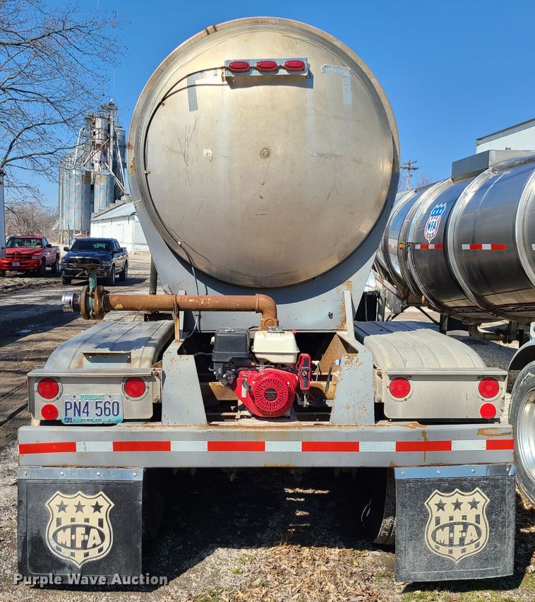 image for item IF9351 1969  Tank trailer