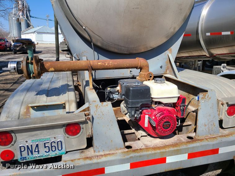 image for item IF9351 1969  Tank trailer