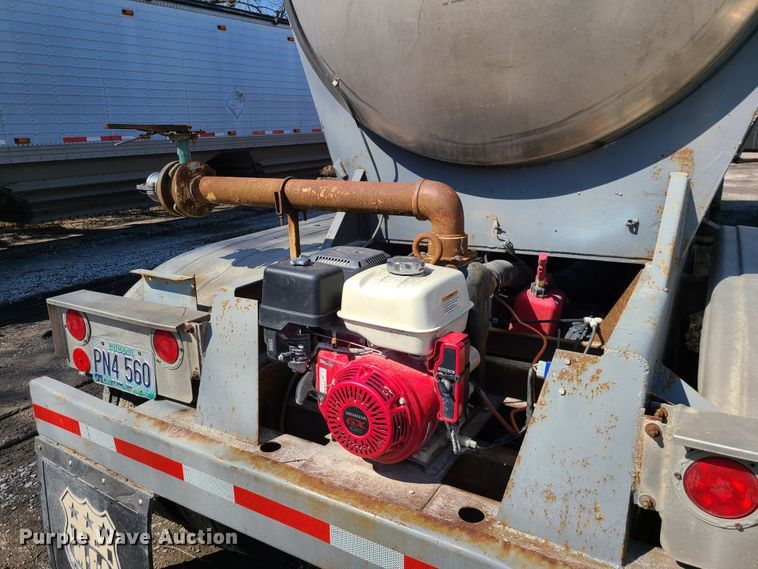 image for item IF9351 1969  Tank trailer