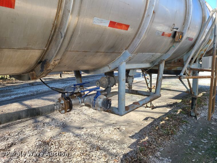 image for item IF9351 1969  Tank trailer