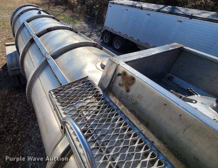 image for item IF9351 1969  Tank trailer