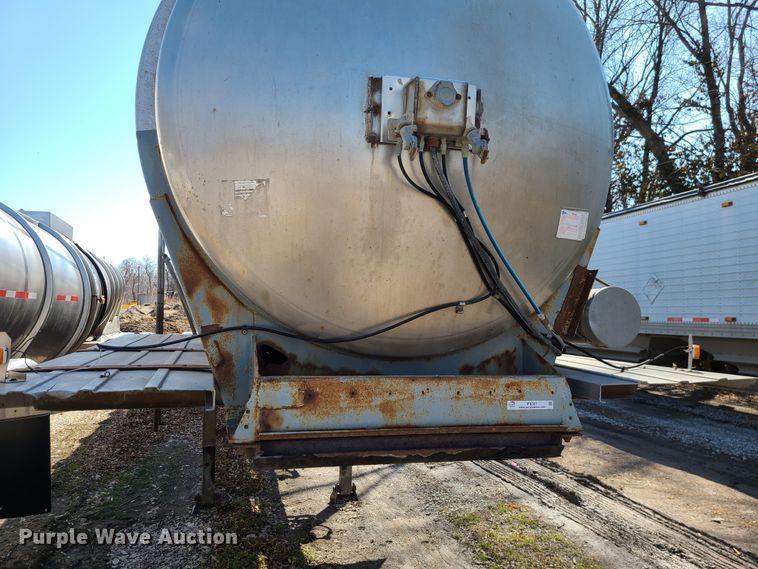 image for item IF9351 1969  Tank trailer
