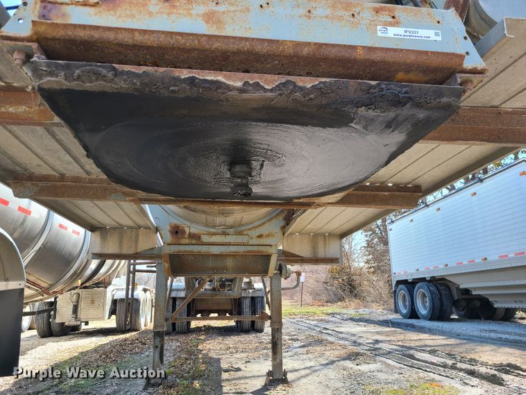 image for item IF9351 1969  Tank trailer