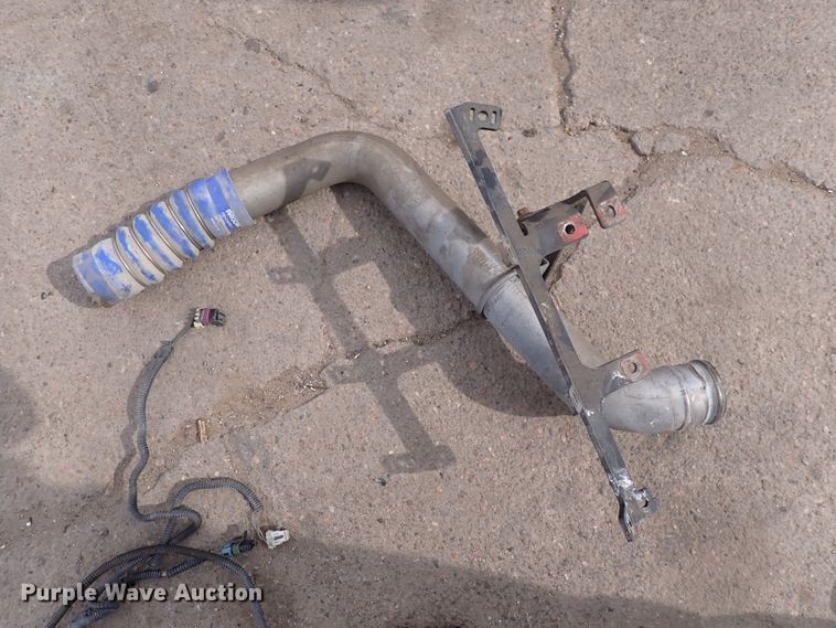 image for item IH9666 Cummins CM2350  engine