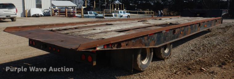 image for item IM9641 1997 Landoll  drop deck equipment trailer