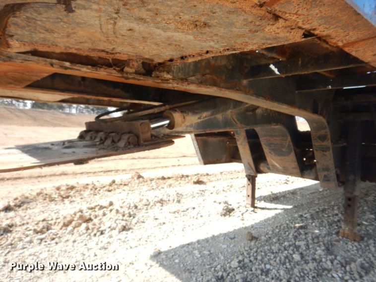 image for item IM9641 1997 Landoll  drop deck equipment trailer