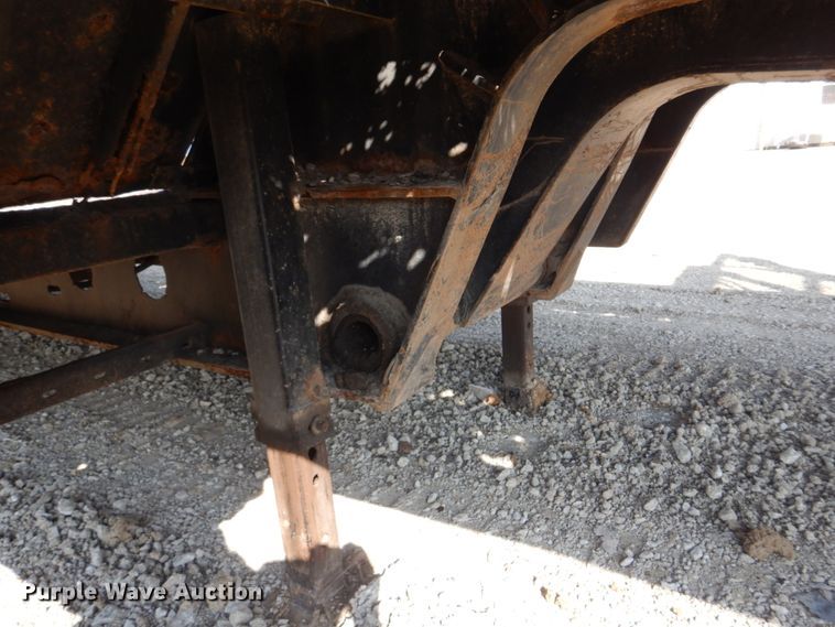 image for item IM9641 1997 Landoll  drop deck equipment trailer