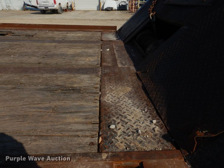 image for item IM9641 1997 Landoll  drop deck equipment trailer