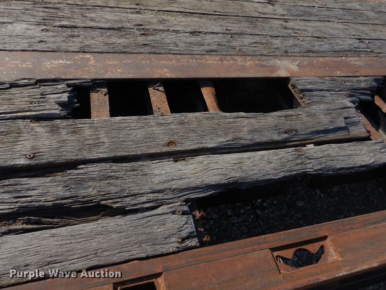 image for item IM9641 1997 Landoll  drop deck equipment trailer