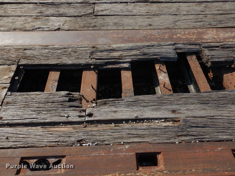 image for item IM9641 1997 Landoll  drop deck equipment trailer