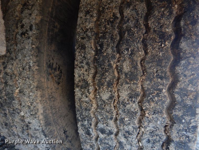 image for item IM9641 1997 Landoll  drop deck equipment trailer