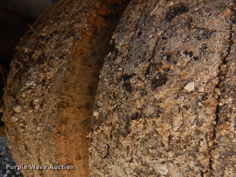 image for item IM9641 1997 Landoll  drop deck equipment trailer