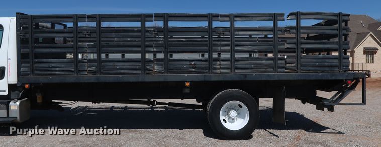image for item IY9149 2007 Freightliner M2  flatbed truck