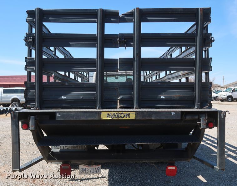 image for item IY9149 2007 Freightliner M2  flatbed truck